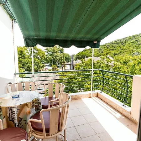 Stefanidis Platani 스타브로스