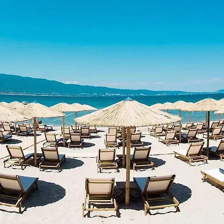 Ξενοδοχείο με διαμερίσματα Stefanidis Platani 3*