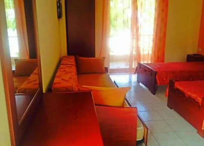 Stefanidis Platani Aparthotel 3*