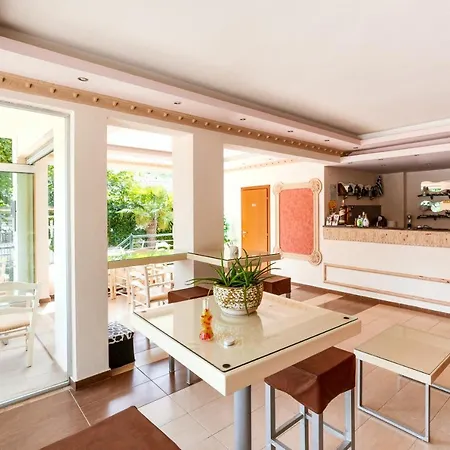 Stefanidis Platani Aparthotel