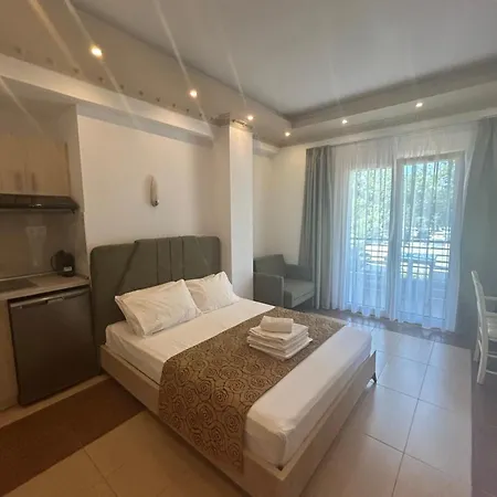 Stefanidis Platani Apartahotel