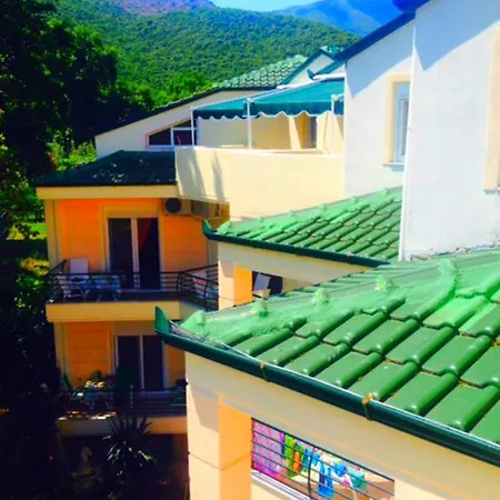 Stefanidis Platani Aparthotel 3*