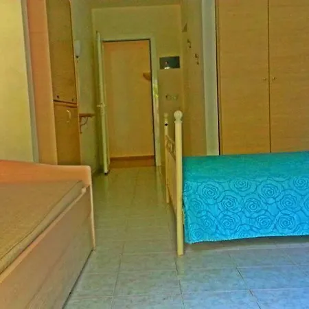 Lägenhetshotell Stefanidis Platani