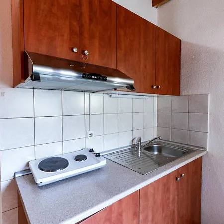 Stefanidis Platani Aparthotel 3*