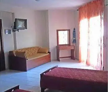 Aparthotel Stefanidis Platani 3*